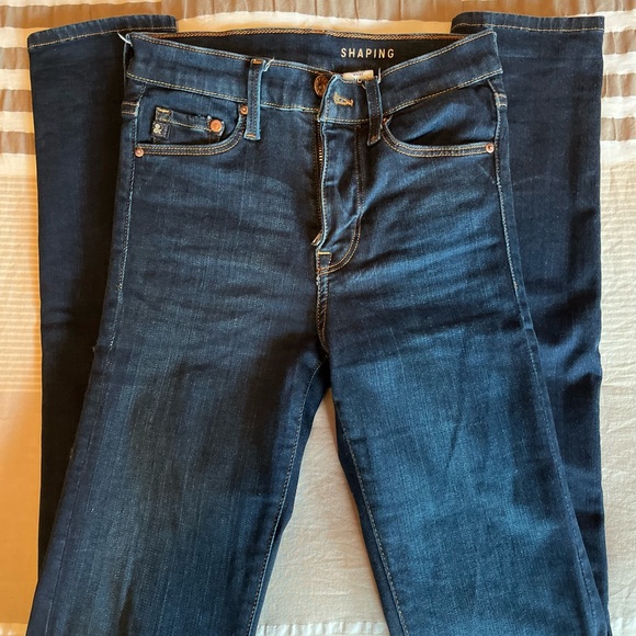 H&M Skinny Shaping &Denim Jeans - Picture 3 of 3